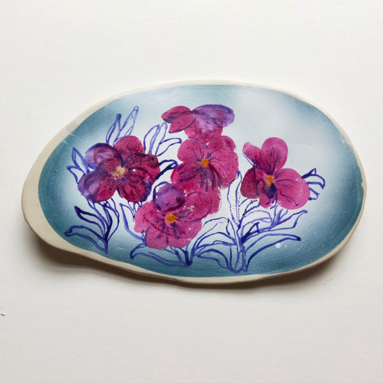 Cerámica decorativa. Violeta del Teide