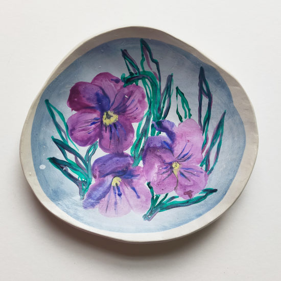 Cerámica decorativa. Violeta del Teide