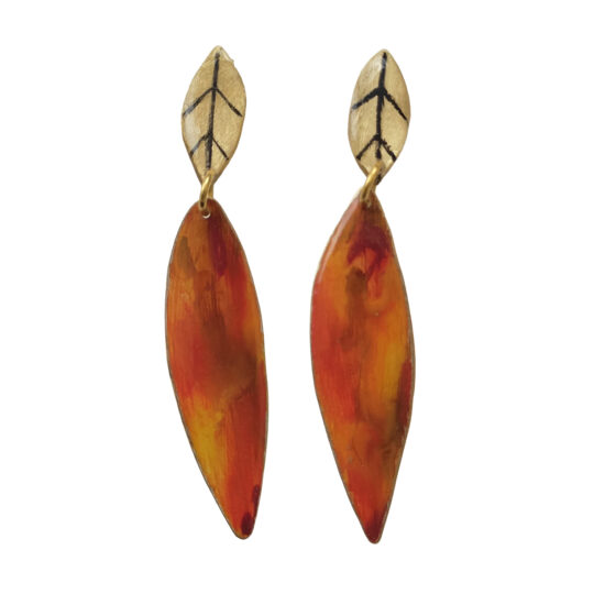 Pendientes hojas de latón alargadas naranjas